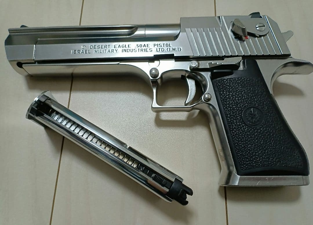 【中古品】東京マルイ 新型 ガスガン「デザートイーグル.50AE」ステンレス