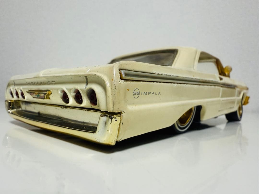 '64 Chevyシボレー Impalaインパラ ローライダー 1/24 改造