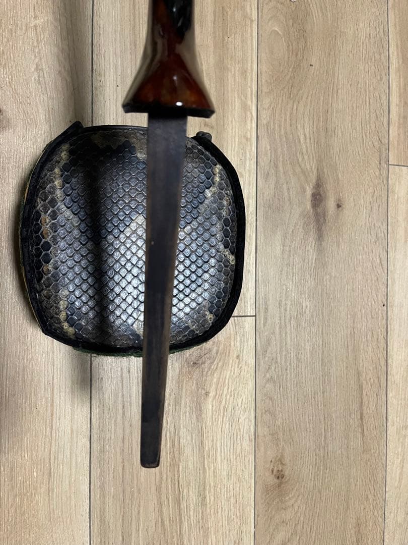 沖縄三線　真嘉比型　重さ測りました。