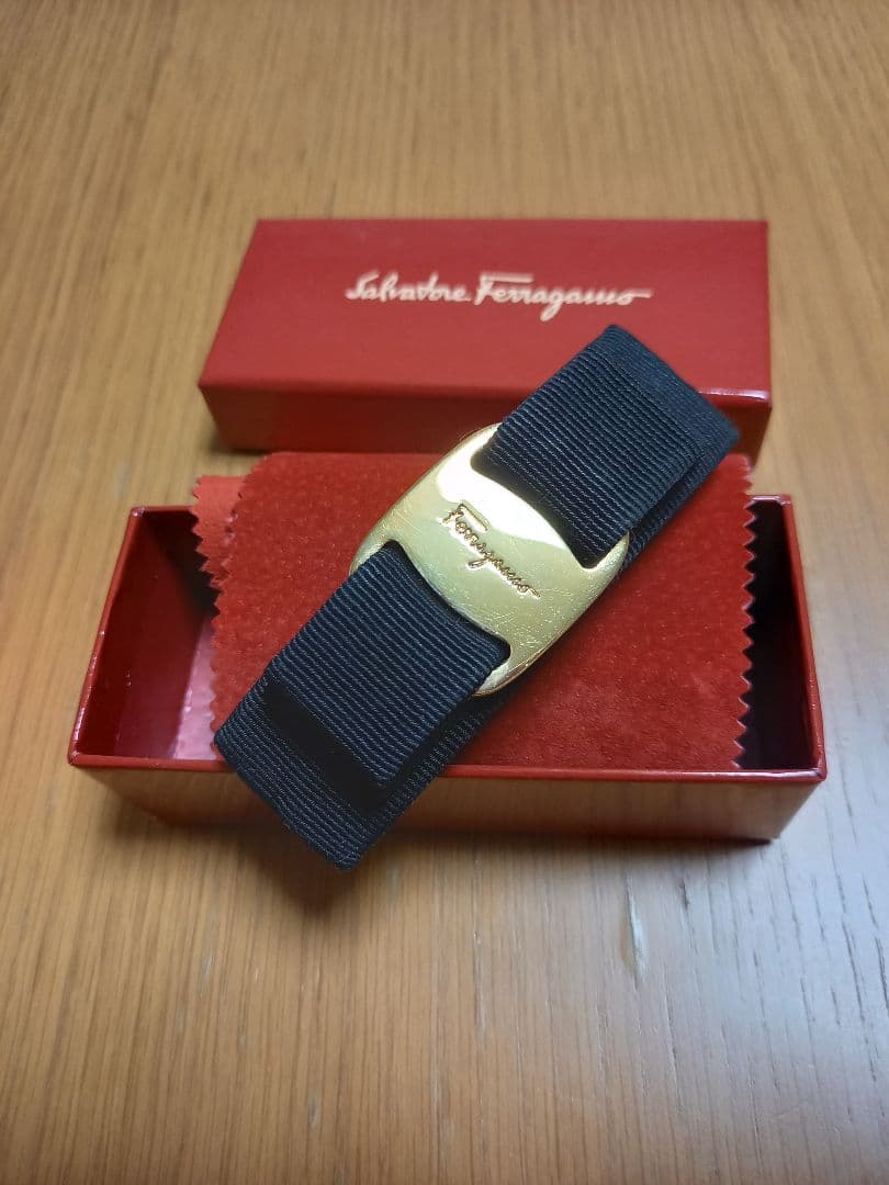 フェラガモ　Salvatore Ferragamo　ヴァラ　バレッタ
