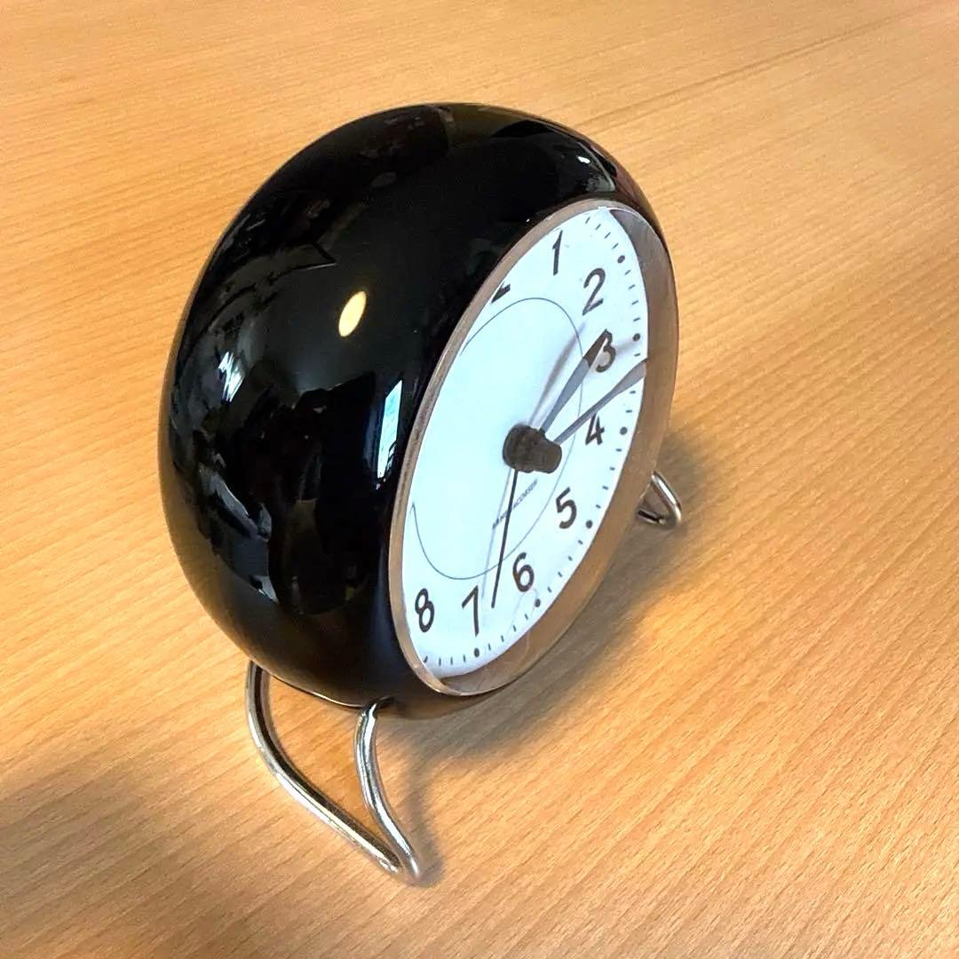 アルネ・ヤコブセン　置き時計　ブラック