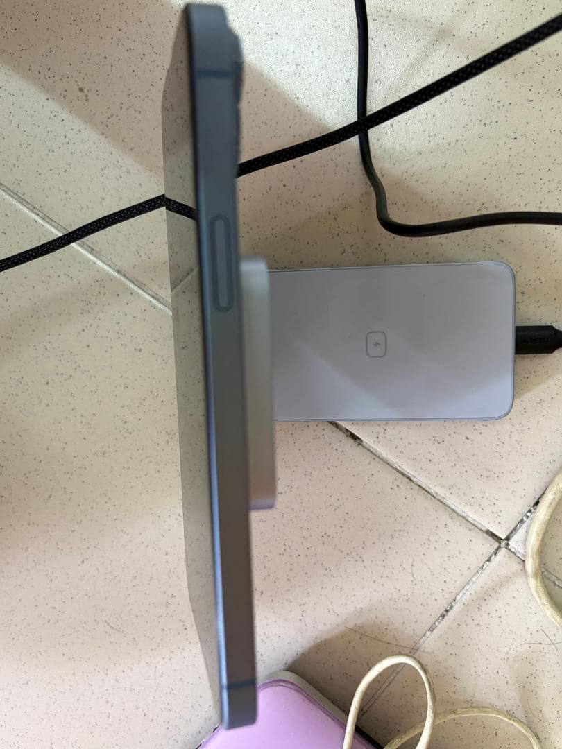 Iphone 14 プラス　１２８GB　ブルー