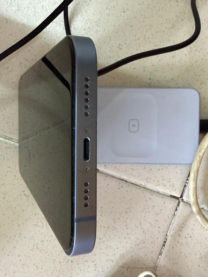 Iphone 14 プラス　１２８GB　ブルー