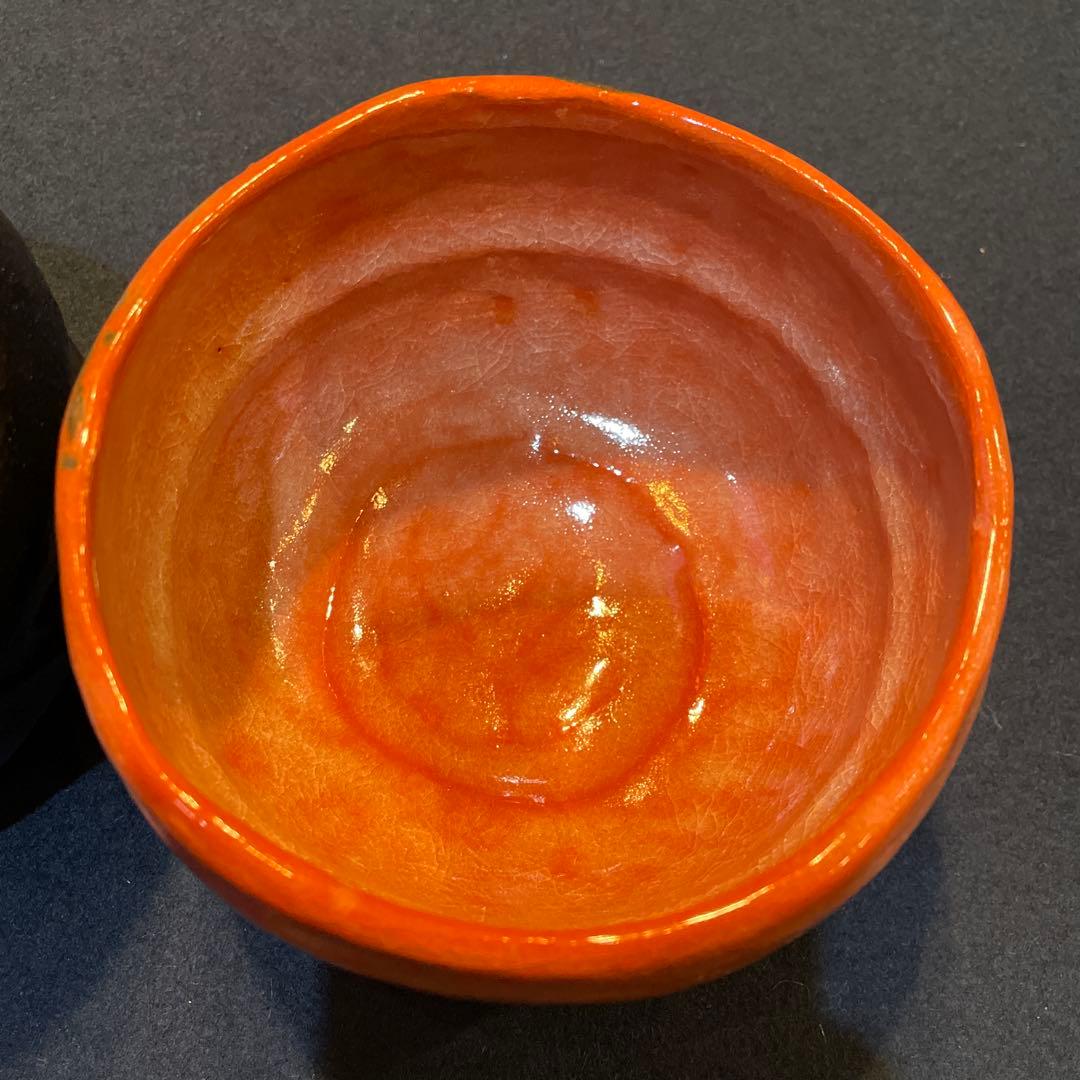 大徳寺【福本 積鷹】和尚書付、【佐々木 松楽】(造)の『赤黒楽茶碗』一双※茶道具