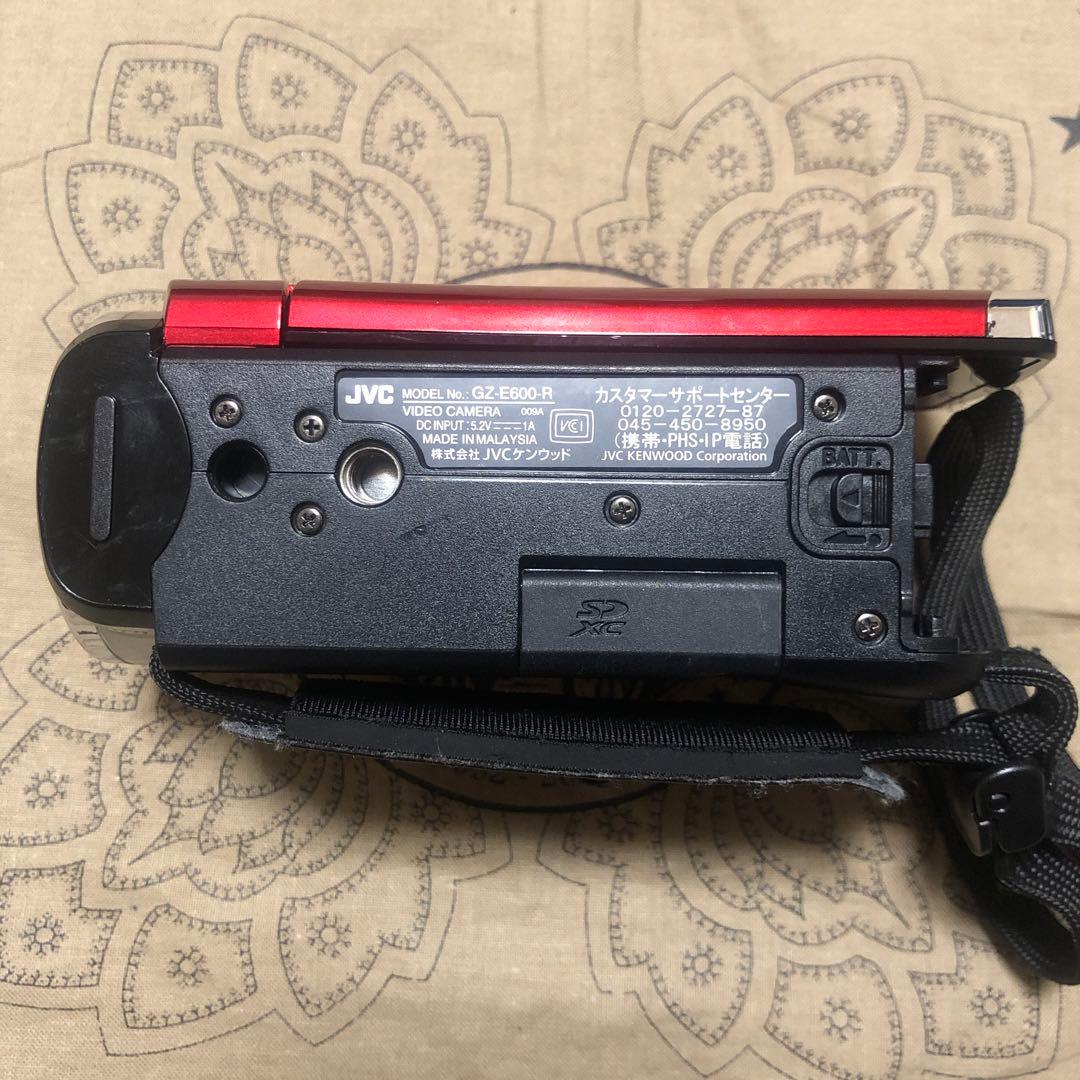 美品 JVC Everio GZ-E600 バッテリー3個付 ビデオカメラ