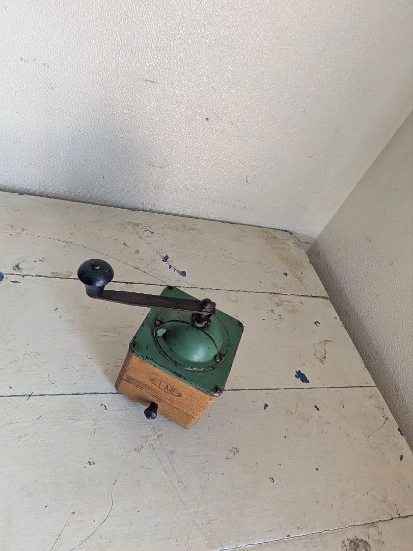 スペイン　ELMA 　コーヒーミル　アンティーク　インテリア小物　撮影小物