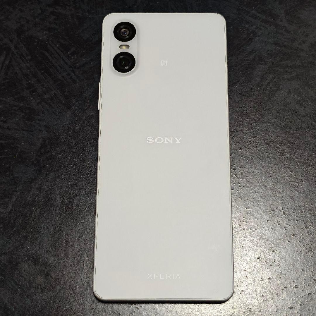 SONY Xperia 10 VI A402SO 純正ケース付き