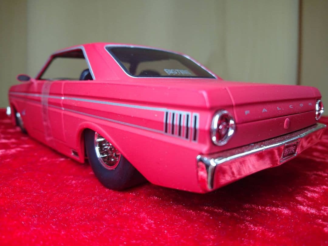 ミニカー 1964 FORD FALCON Jada toys 1/24