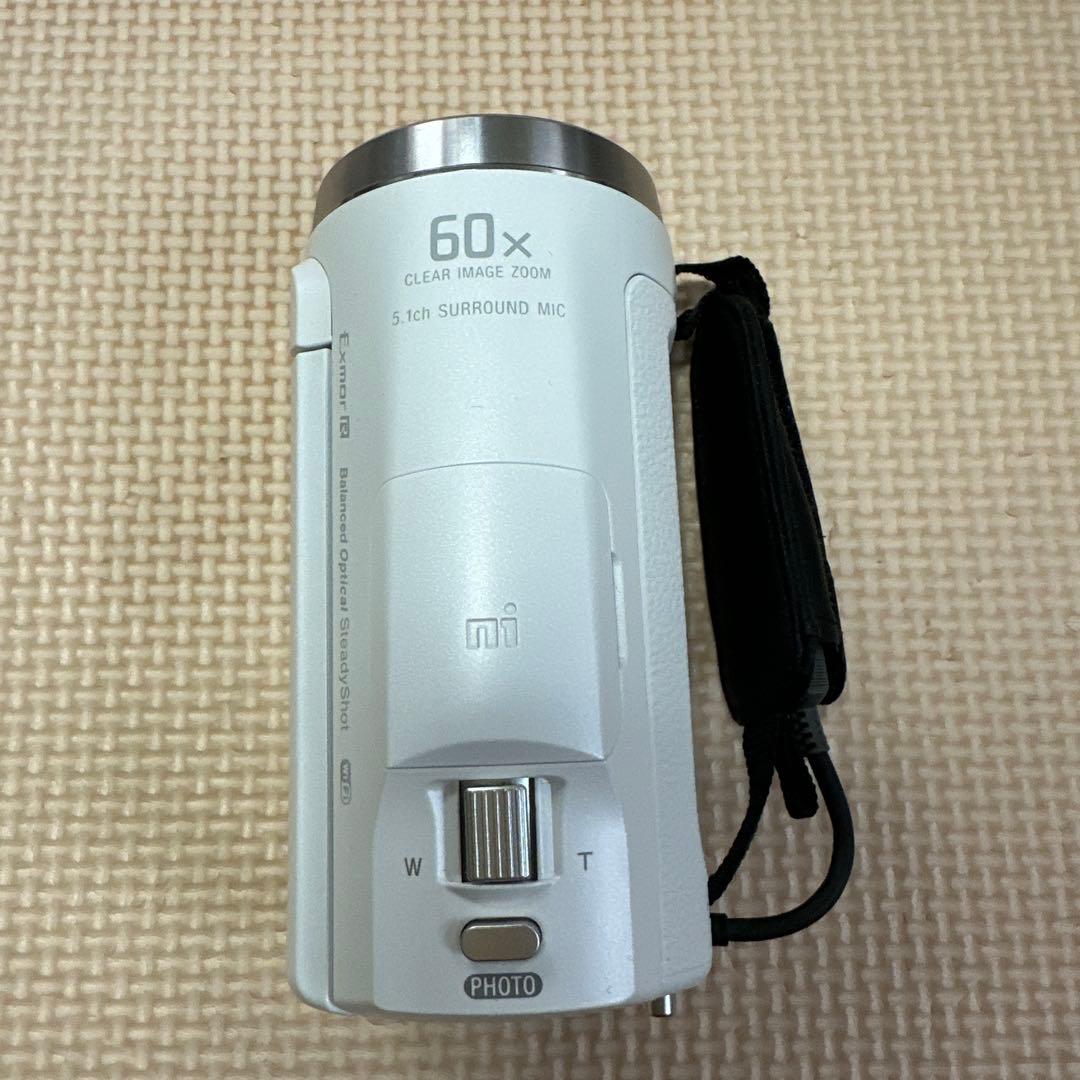 SONY HDR-CX680 ホワイト　美品　これからのシーズンにぴったり。