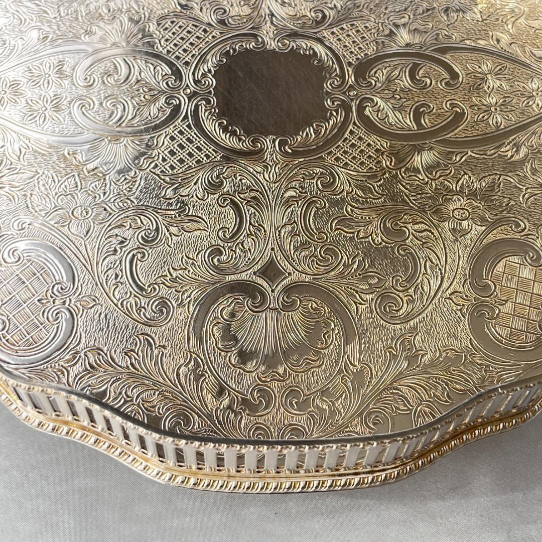 【英国】 ギャラリートレー サークル型 25cm クロウフット