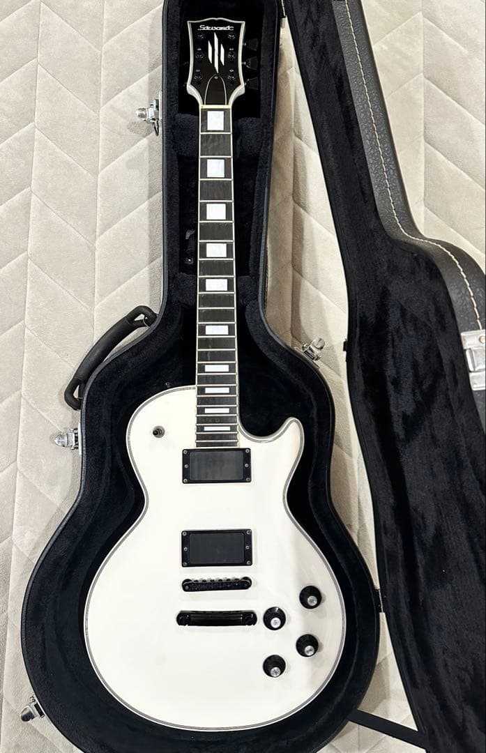 EDWARDS レスポールカスタム　ギター　ホワイト　ハードケース付き