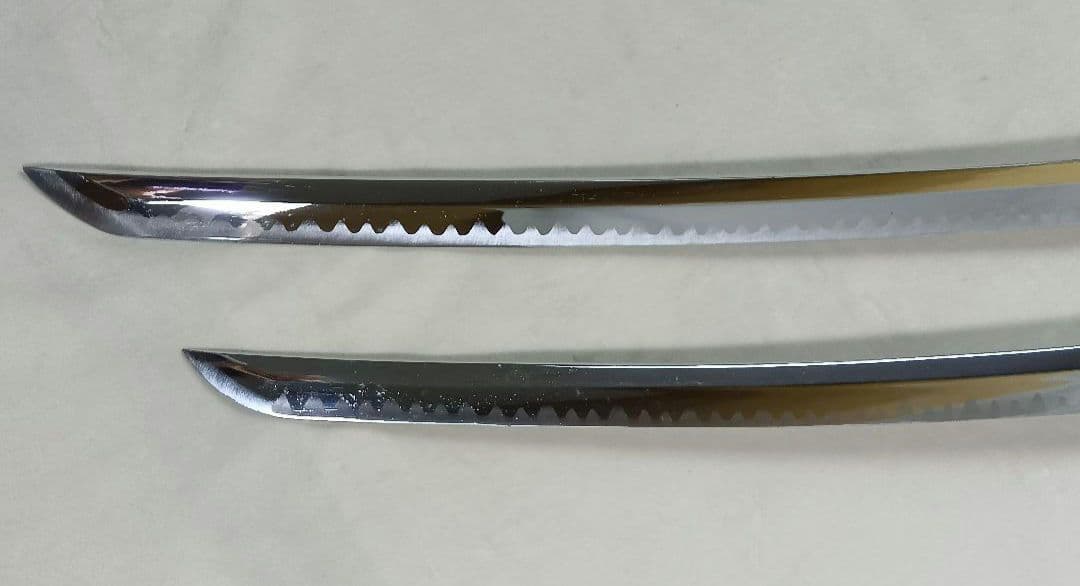 模造刀　模擬刀　日本刀　2振り　刀掛け　美術刀剣 武具　スタンド付　鹿角