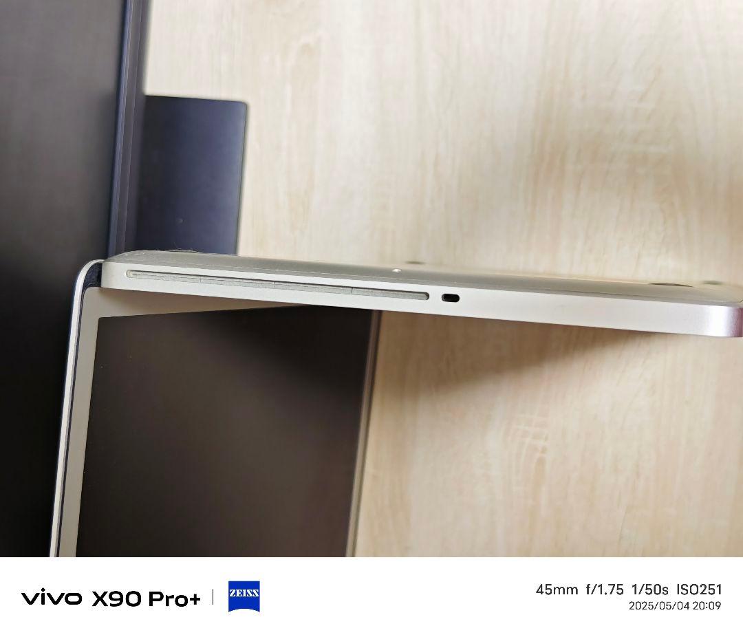 【値下げ歓迎】Macbook Pro 15インチ i7/16GB/SSD500G