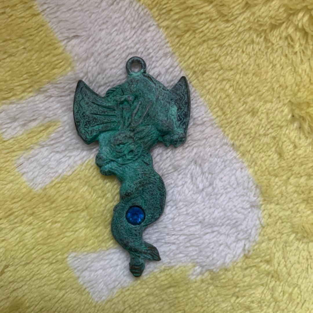 ドラゴン　チャーム　希少品