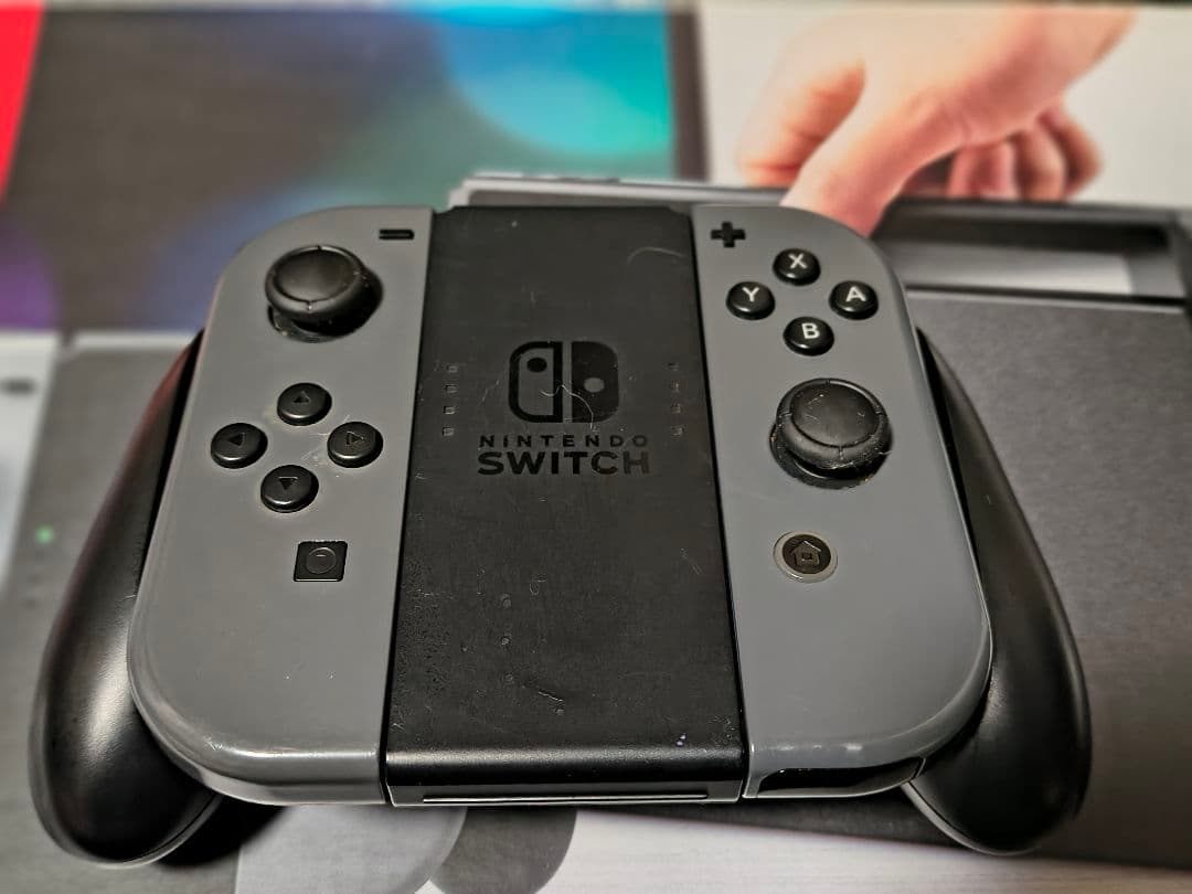 悠*様 【純正ドック2つ付き】 Nintendo Switch 本体