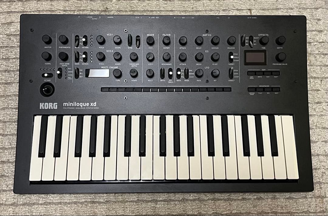 【美品】 KORG minilogue xd アナログシンセサイザー ケース付き