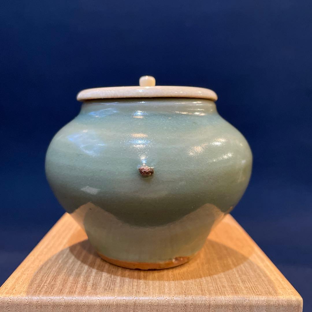 時代物「茶入」裏千家15代家元【鵬雲斎】書付の『青磁の茶入』です。