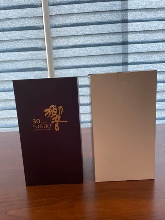 響　30年　新品　サントリー　ウイスキー　送料無料