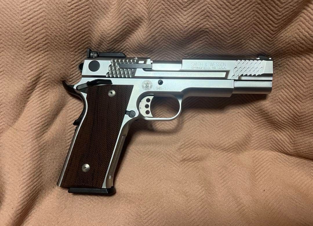 KSC S&WパフォーマンスセンターM945 ガスブローバック　ガスガン