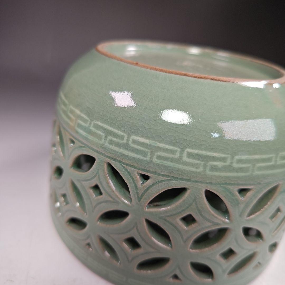 イ631 水指『久田宗也（尋牛斎）極箱』『廣州窯　青磁七宝透し　平水指』茶道具