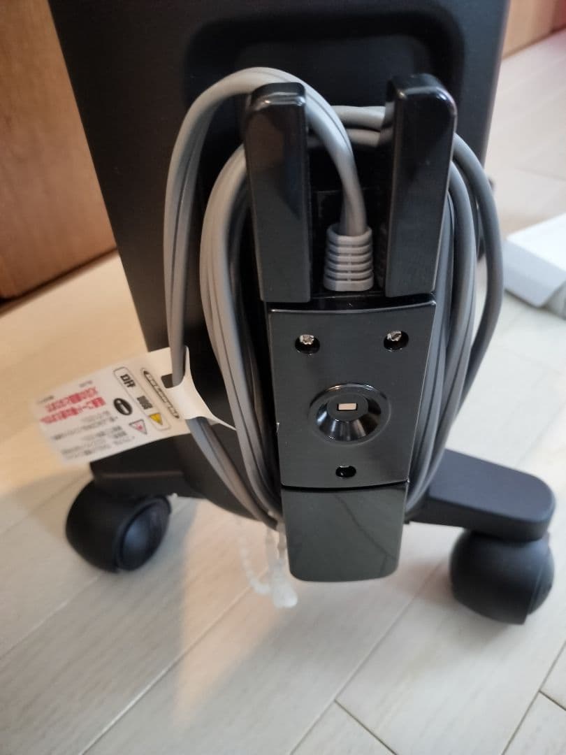 DeLonghi 電気ヒーター キャスター付き