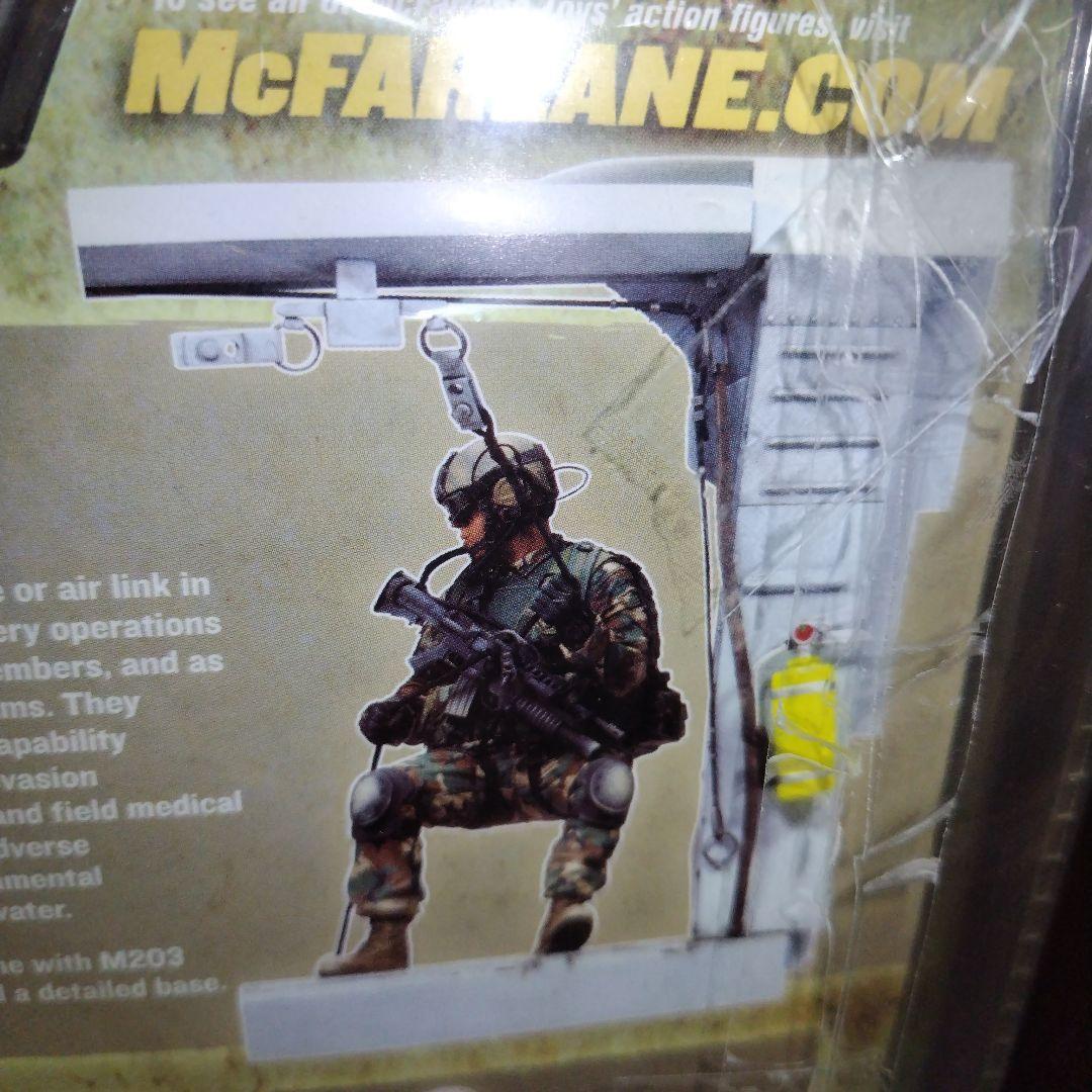 希少新品 マクファーレン エアフォース パラレスキューフィギュア