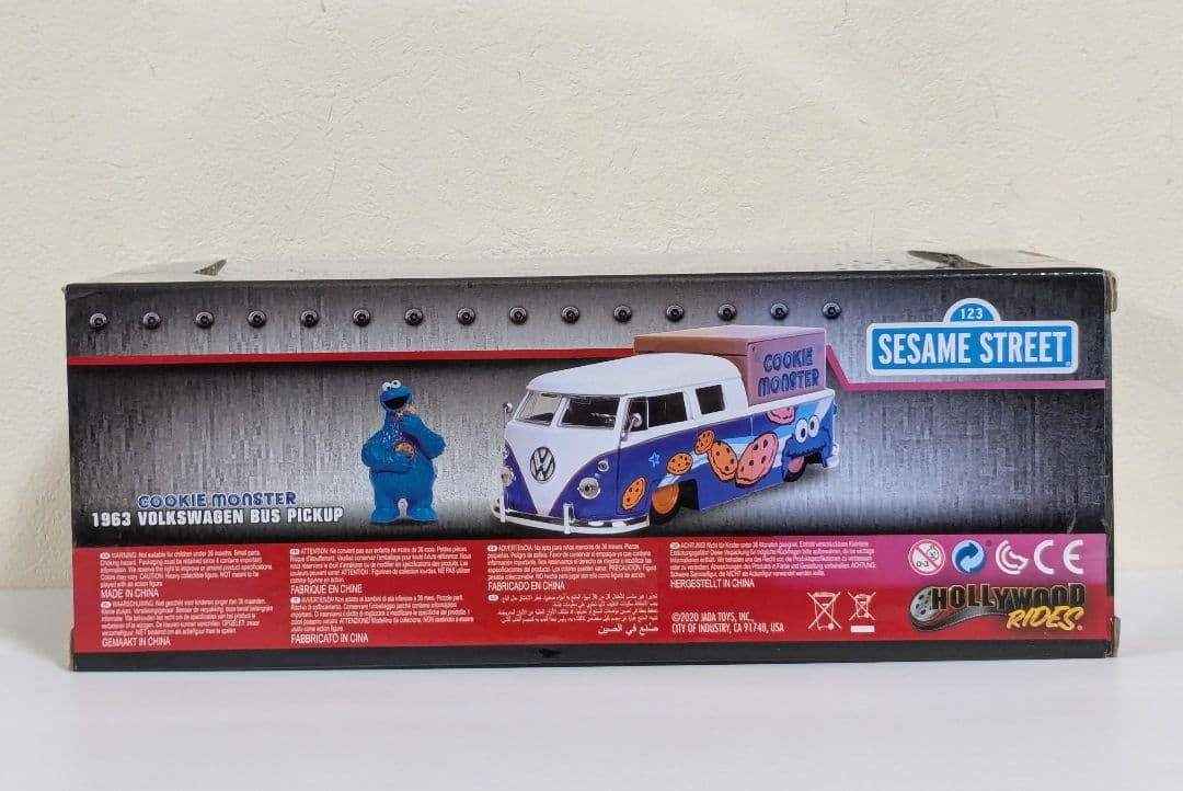 JADA TOYS　セサミストリート　クッキーモンスター　ワーゲンバス　ミニカー