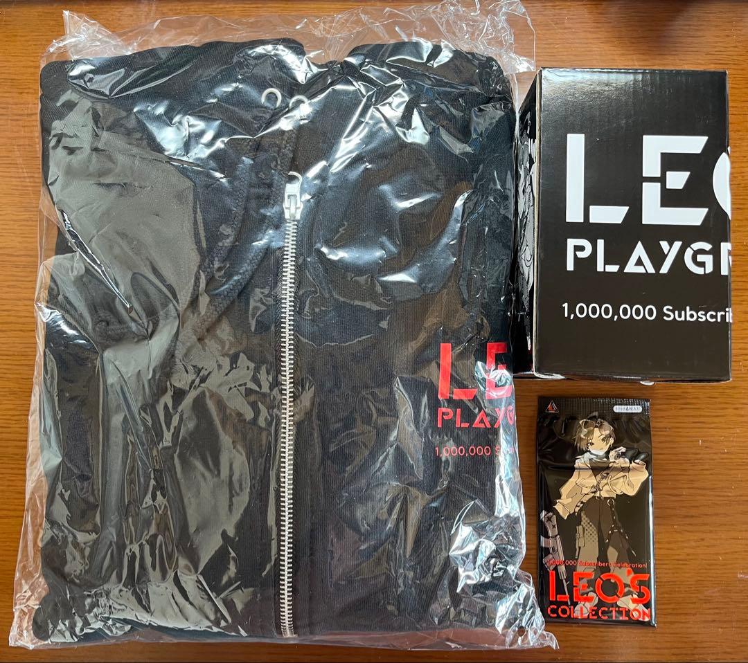 山田涼介　LEO size パーカー　タンブラー　ビジュアルカード　新品未開封