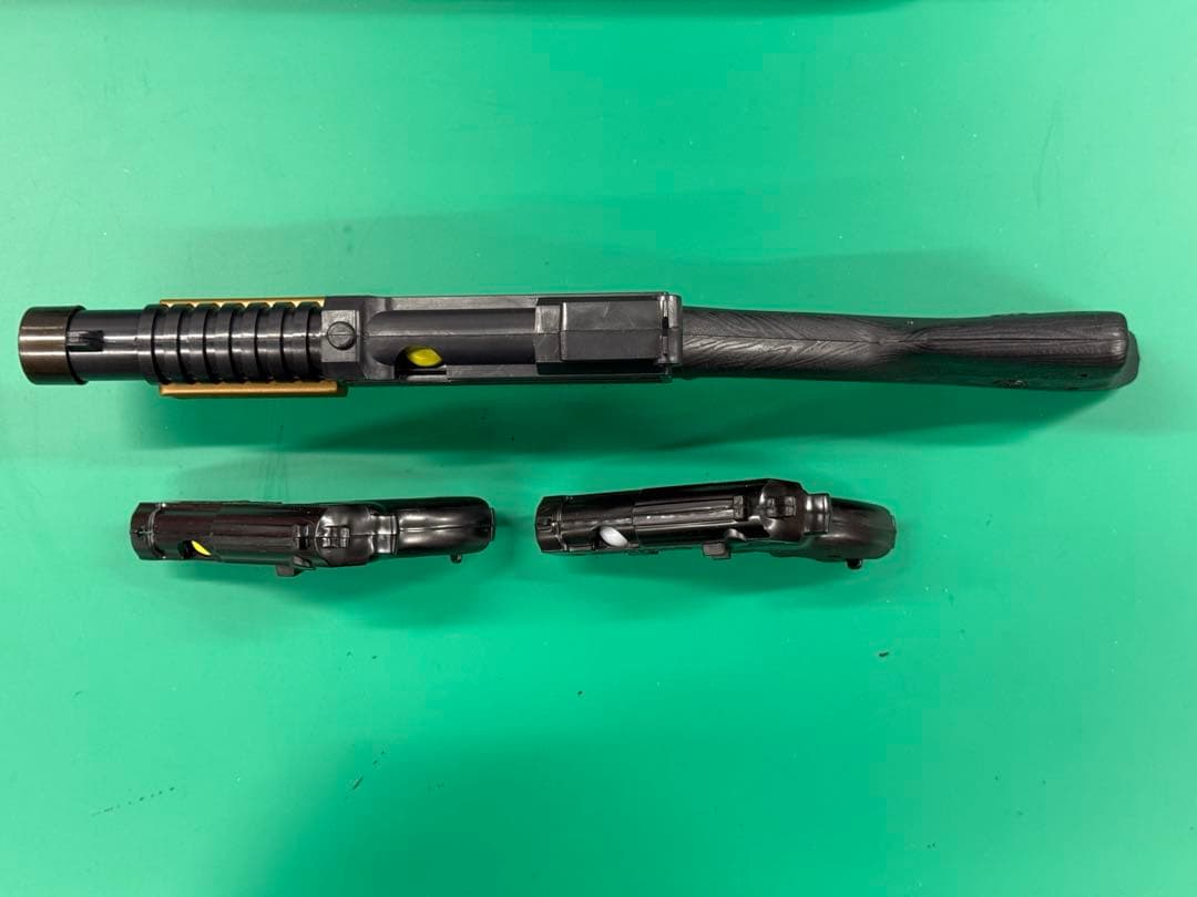 円盤銃と円盤機銃ですトイガン 懐かしい逸品です。