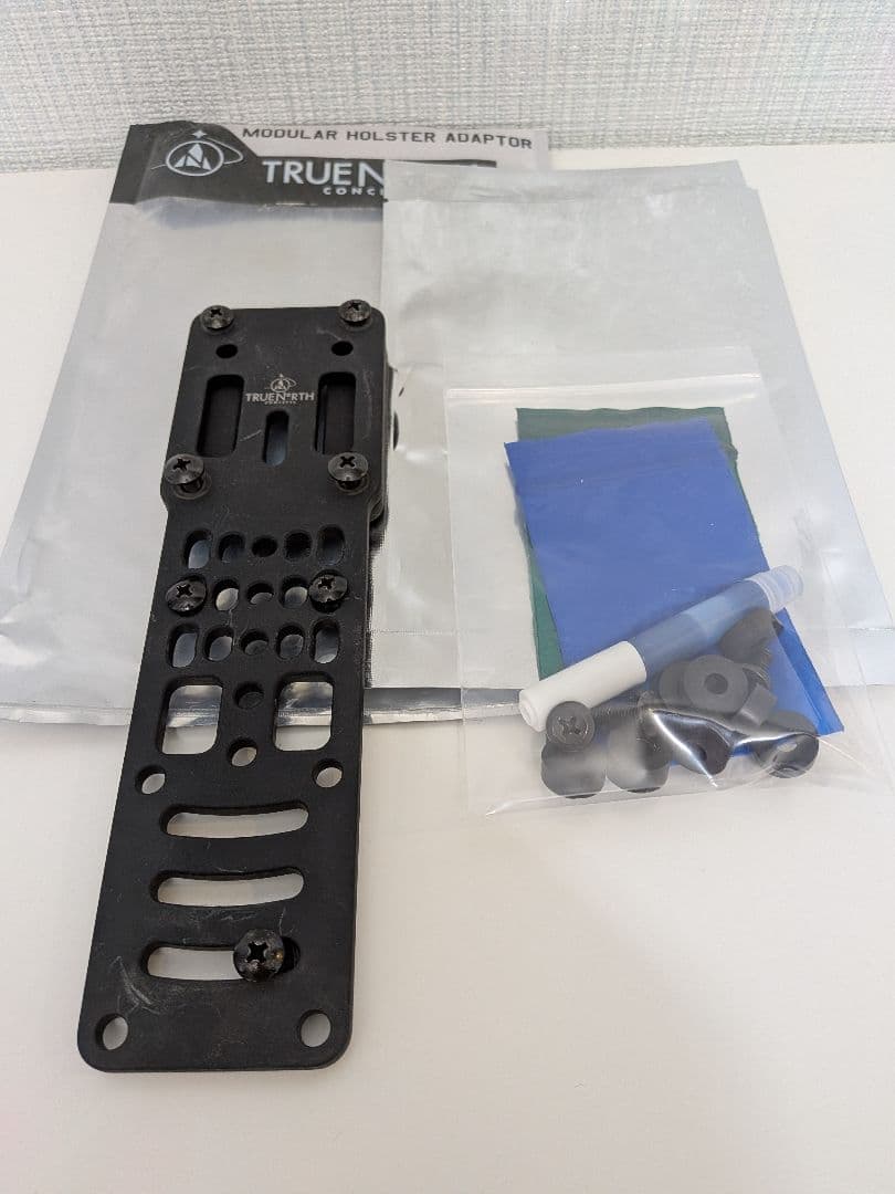 TRUE NORTE CONCEPTS製 モジュラーホルスターアダプター