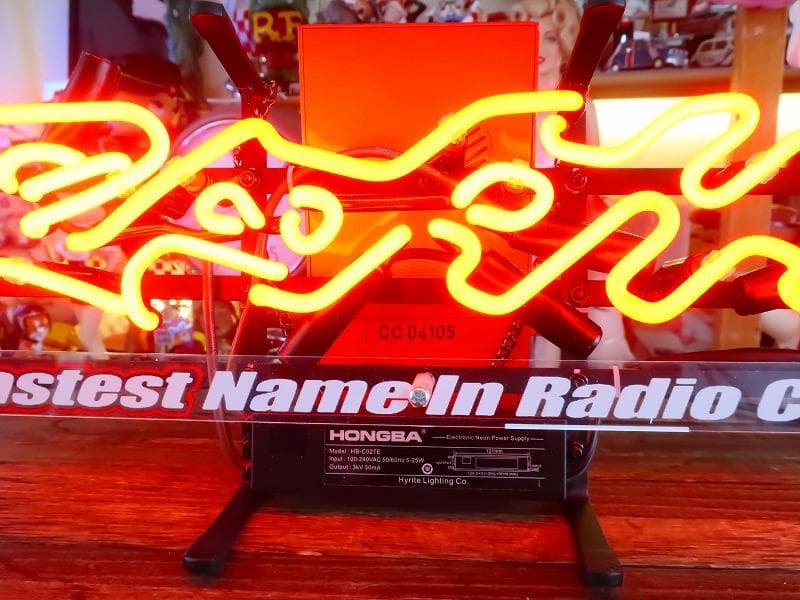 トラクサス ネオンサイン TRAXXAS FOR Man cave 男の秘密基地