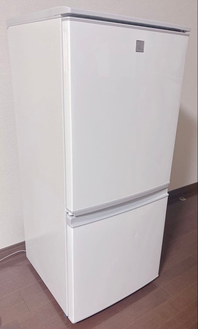 【愛知直接引取・超美品】1人用冷蔵庫 SHARP冷凍冷蔵庫 白 取説・卵収納付