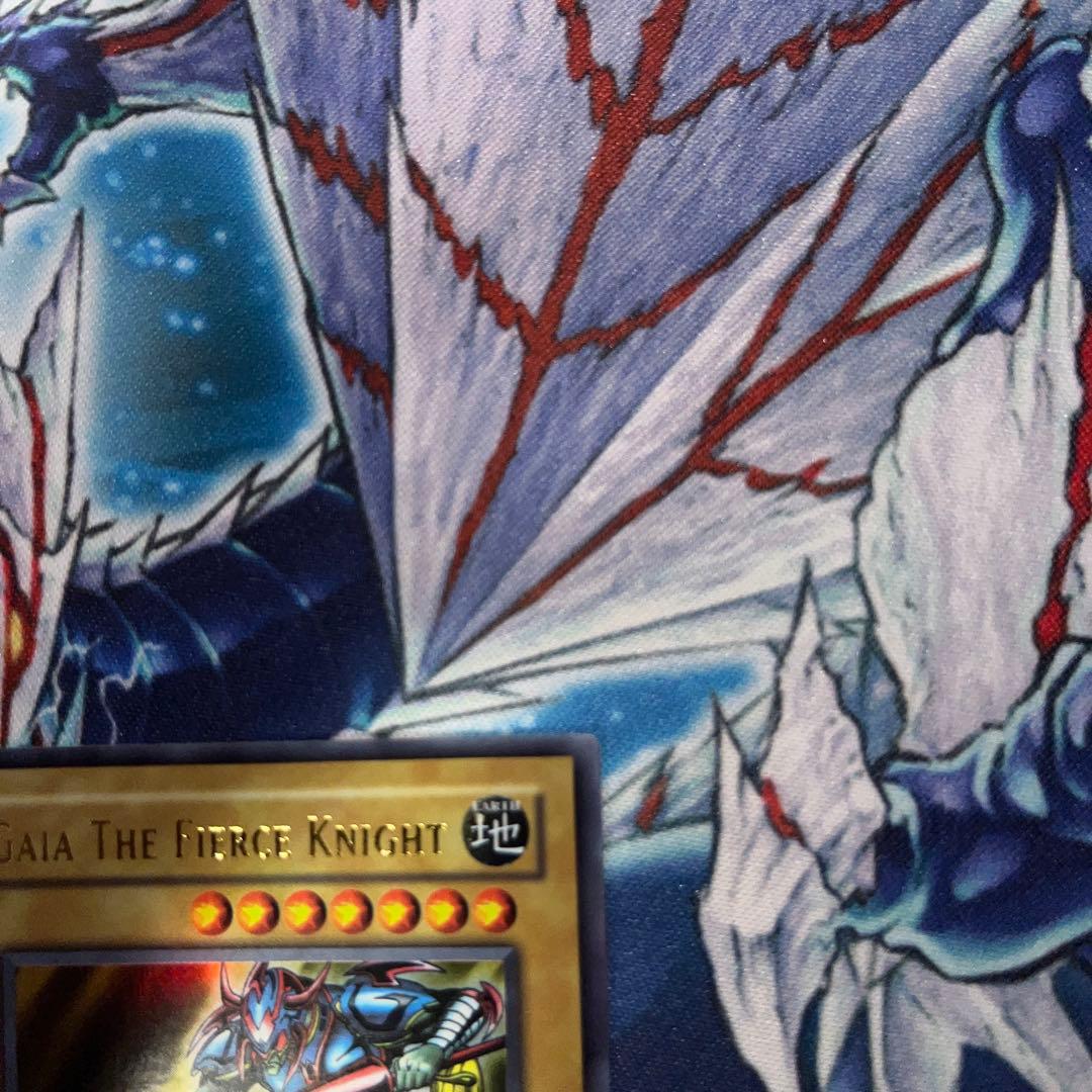 遊戯王　旧亜版アジア版　暗黒騎士ガイア　ウルトラレア　　LOB-006