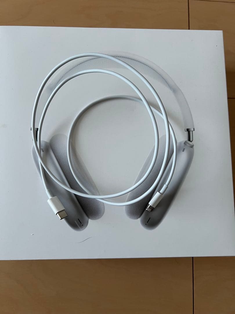 AirPodsMAX シルバー