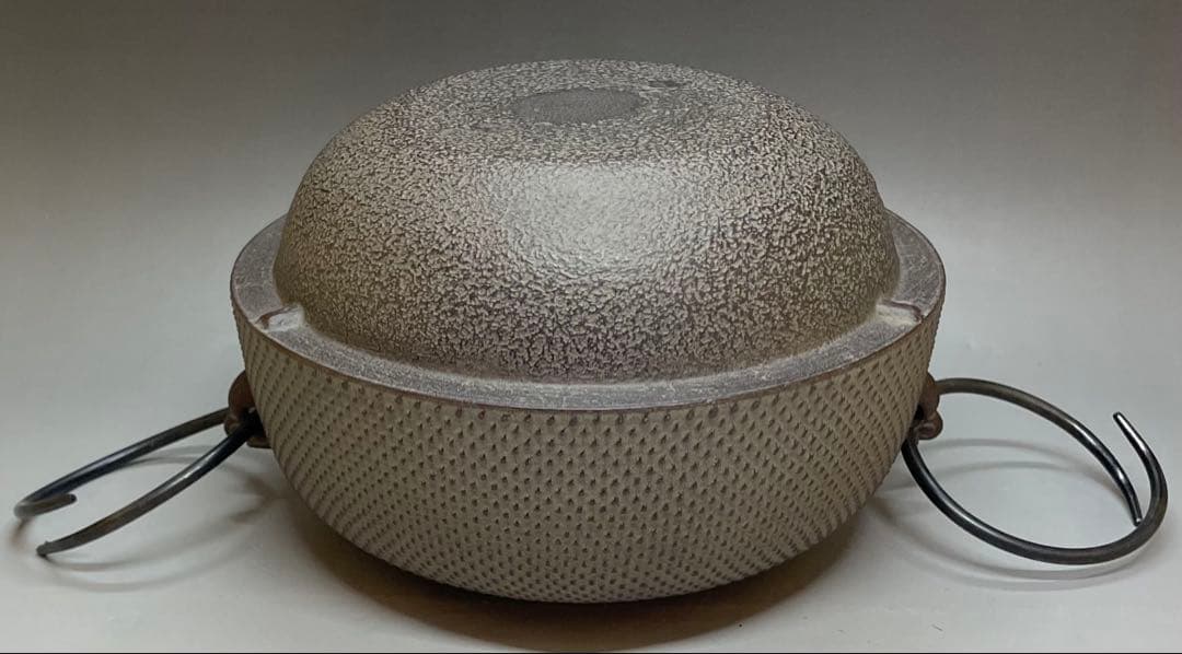 人間国宝　高橋敬典　金谷浄雲　南鐐撮霰　平丸釜添　唐銅鬼面風炉　釜鐶　c10