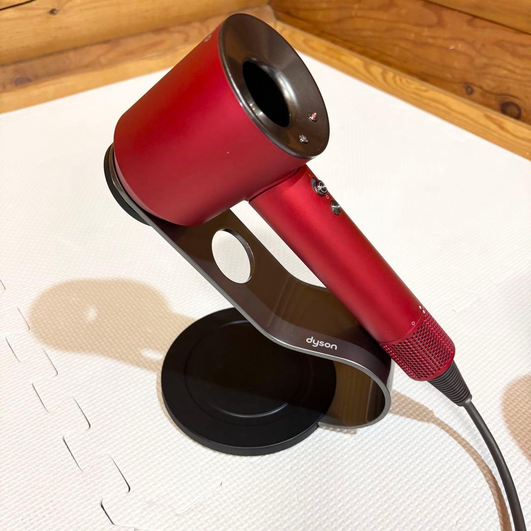 【美品】Dyson ダイソン ヘアドライヤー 数量限定 レッドモデル HD08