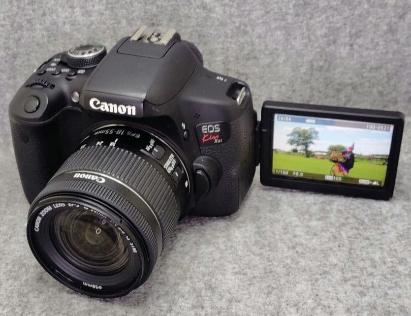 Canon EOS Kiss X８i 標準ズームレンズ付