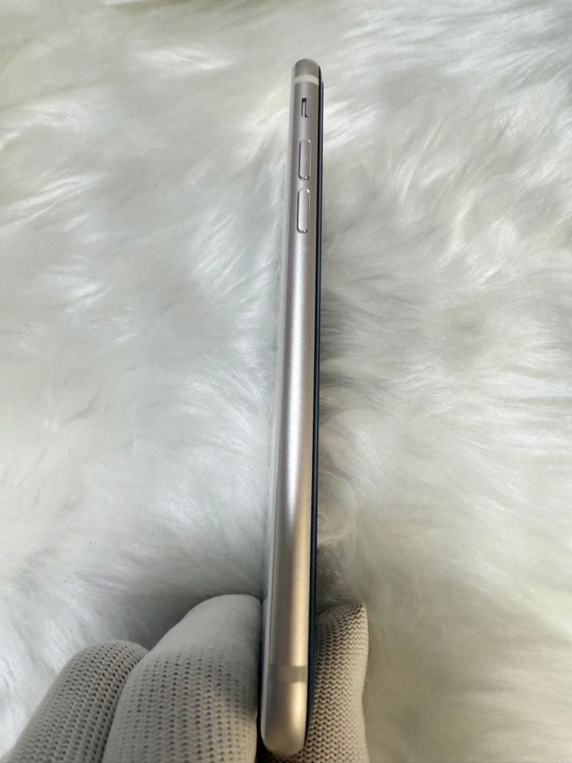 iphone SE 第3世代 スターライト64GB国内版 SIMフリー「箱付き」