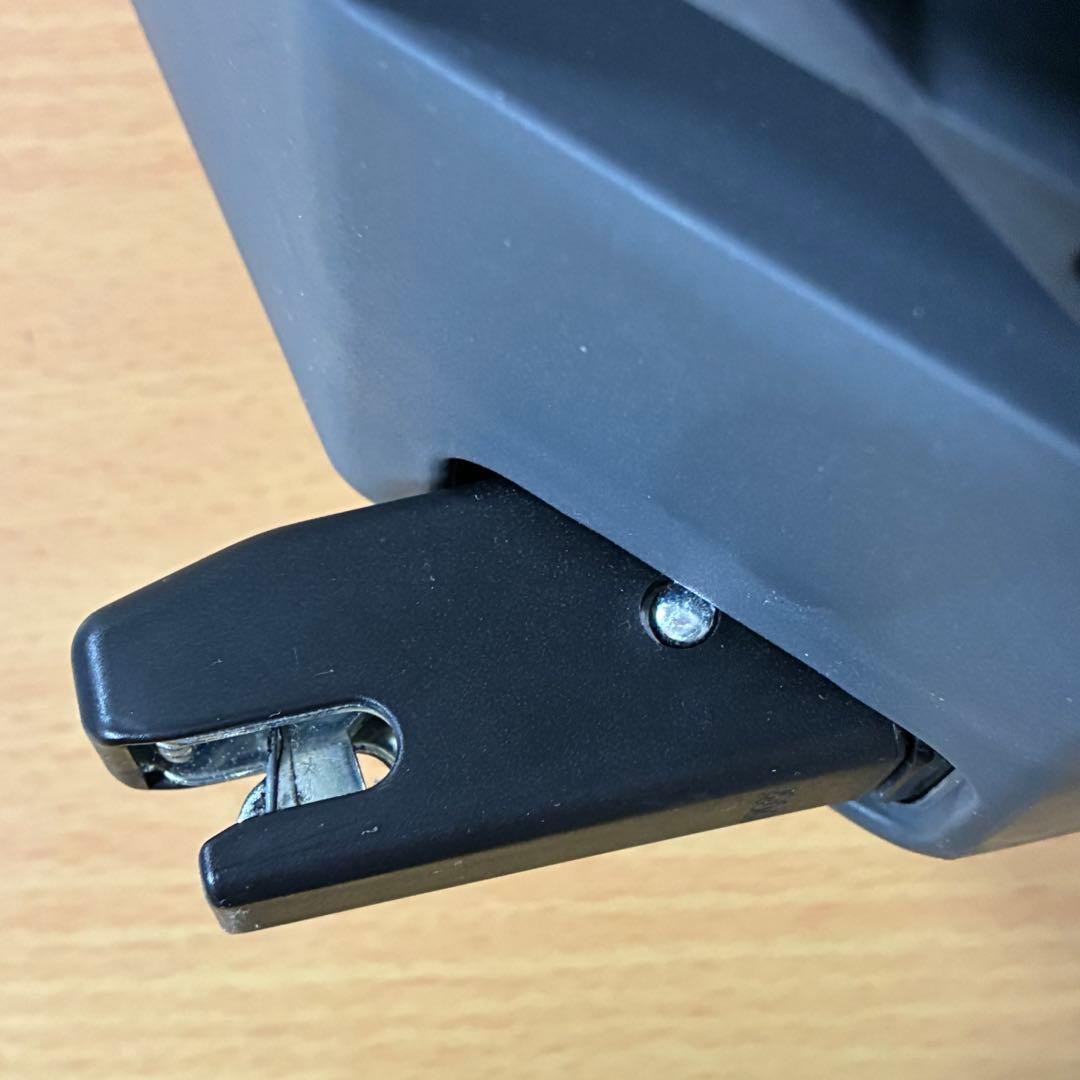 コンビ THE S ISOFIX のせかえベース