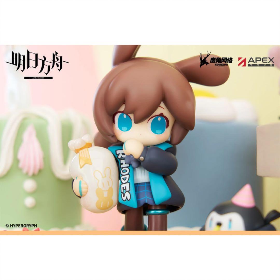 未開封　新品　アークナイツ　フィギュア　　アーミヤ　＆　テレジア