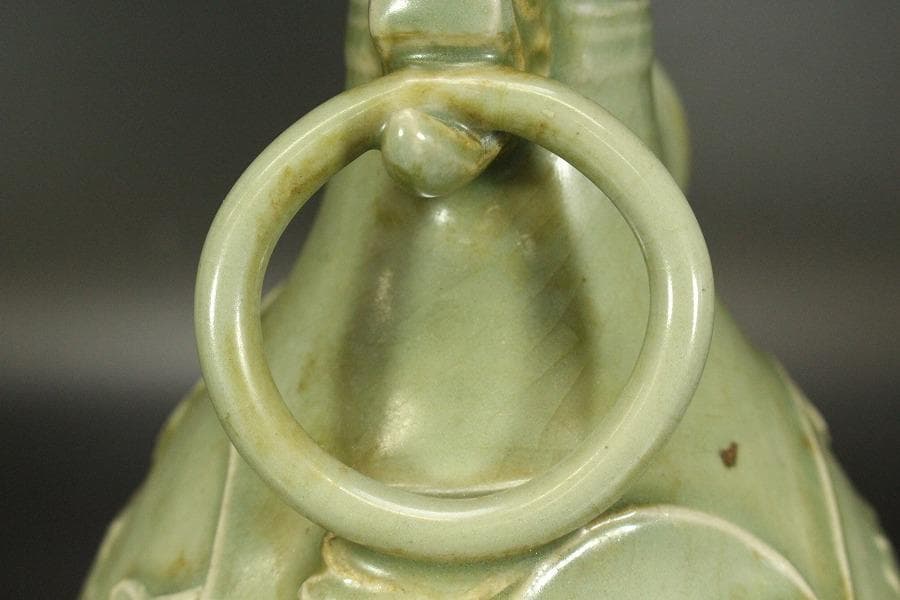 中国美術 唐物 青磁 纏枝蓮花紋 花瓶(ZE670)