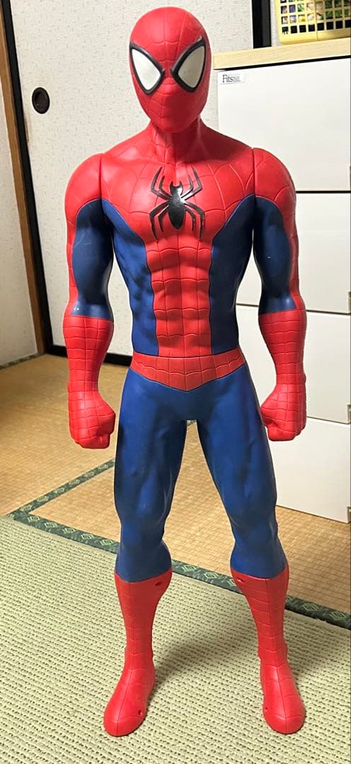 ３１インチ「タイタン・ジャイアント」 スパイダーマンフィギュア