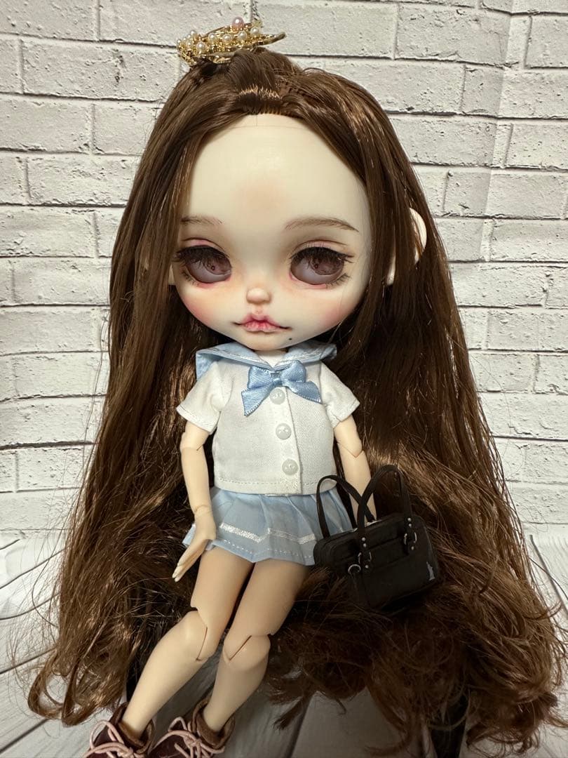 アイシードール本体　女の子　アウトフィット付き