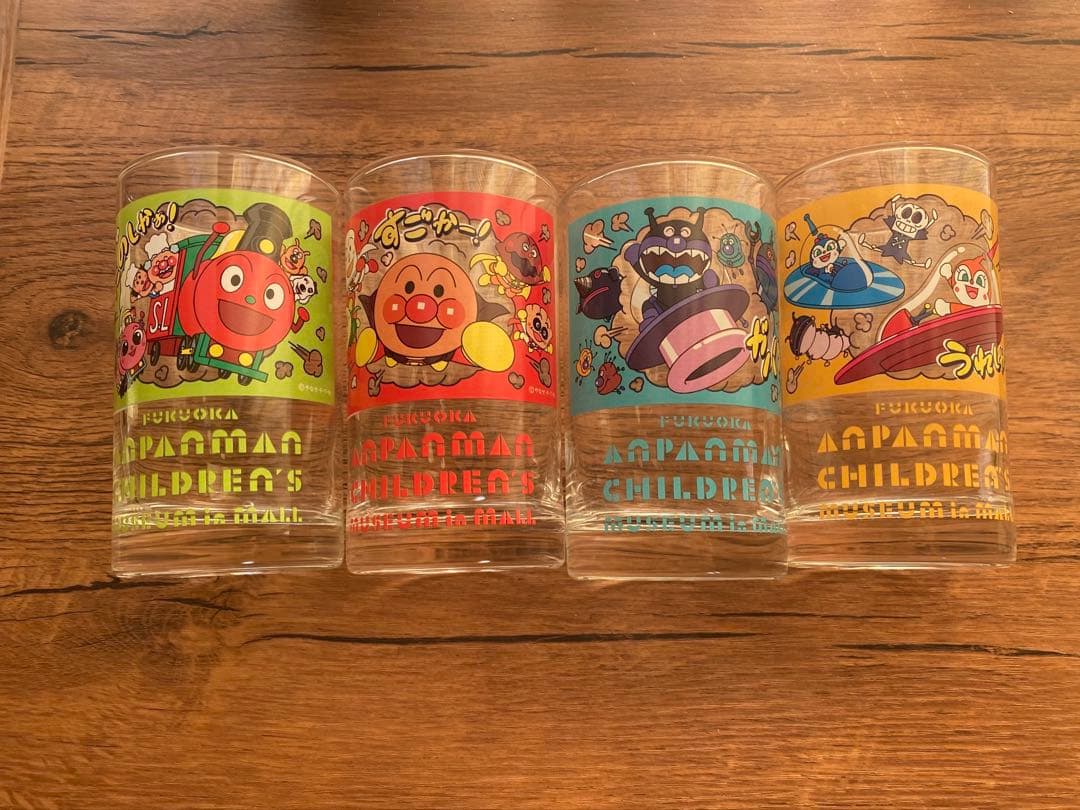 新品未使用【福岡限定】アンパンマンミュージアム、キャラクターグラス　4個セット