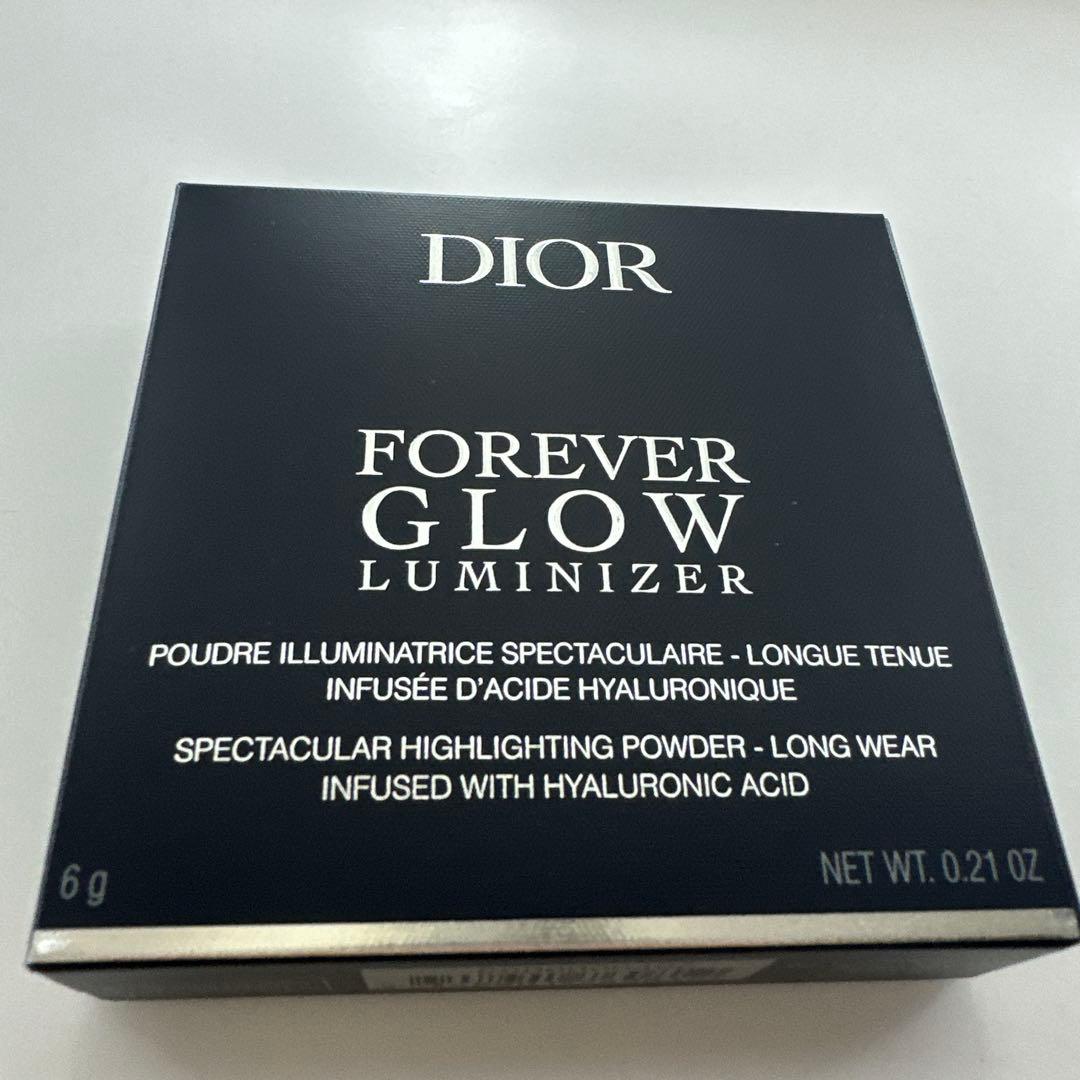 ディオールスキンフォーエバーグロウ　ルミナイザー004コーラルグロウ