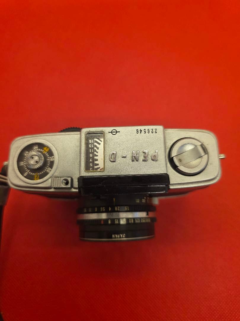 Olympus Pen-D フィルムカメラ