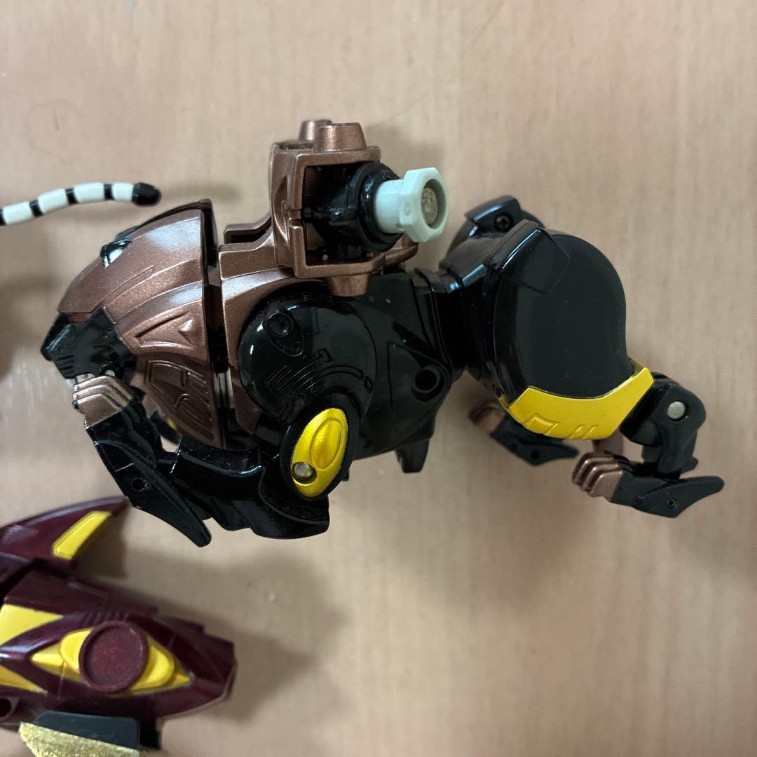 ガオレンジャー　DXガオタイガー　ガオレオン　ガオソーシャーク 尻尾無し