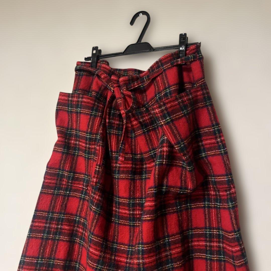 【美品】Ｒ＆Ｄ.M.Co- 赤と黒のチェック柄ポケットスカート