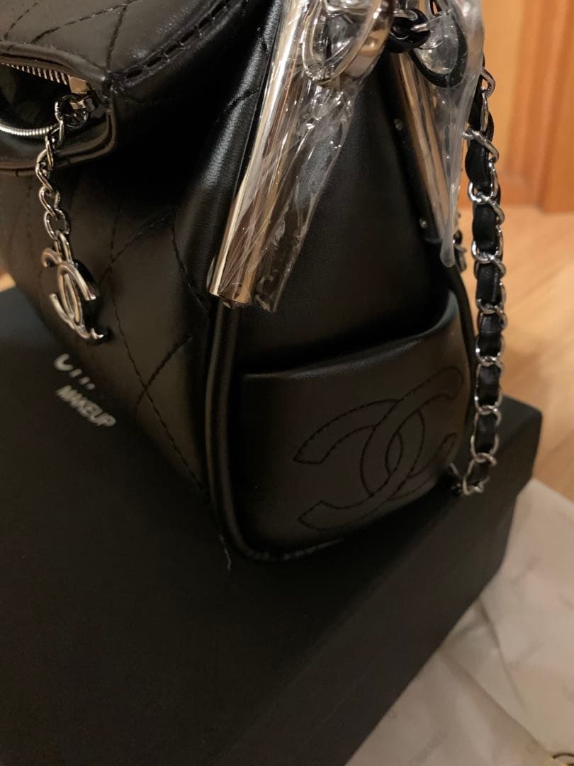 CHANELロゴ シャネルマーク ブラック ショルダーバッグ マトラッセ