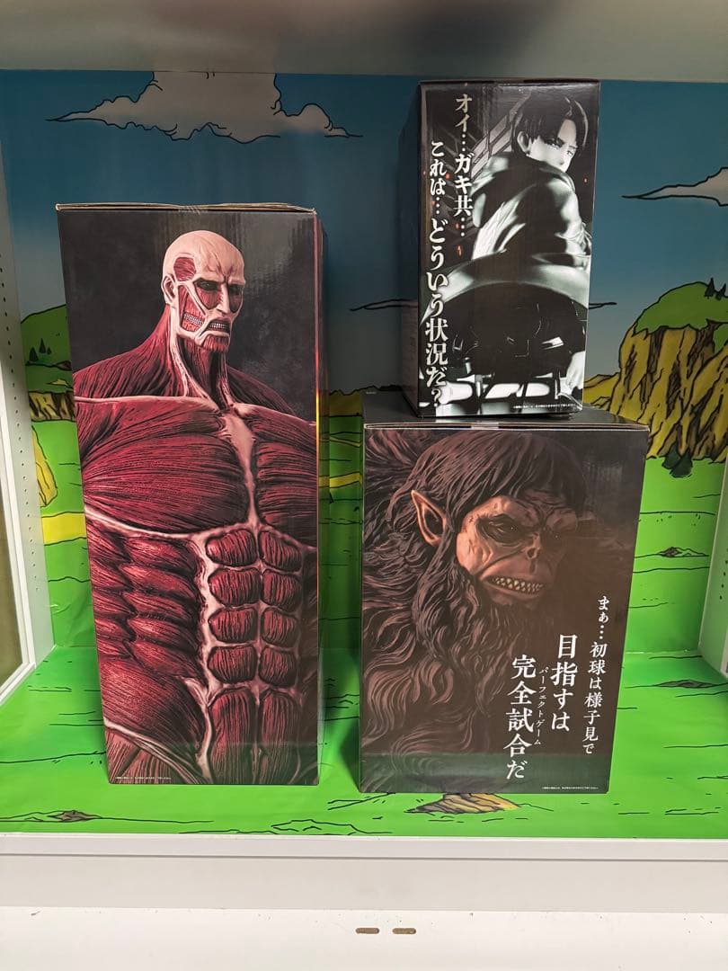 ✨進撃の巨人　一番くじ　超大型巨人・獣の巨人・リヴァイフィギュアセット【新品】✨